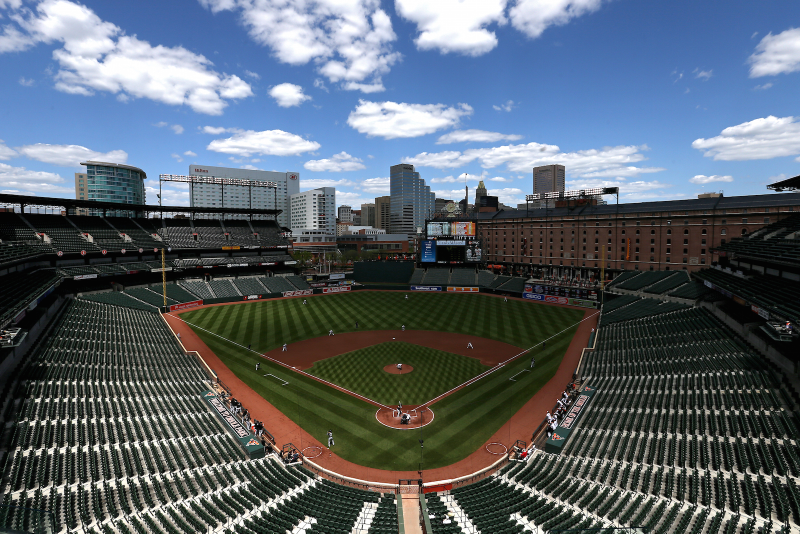 Illustration for article titled Photos: An empty stadium in Baltimore hosts a MLB baseball game